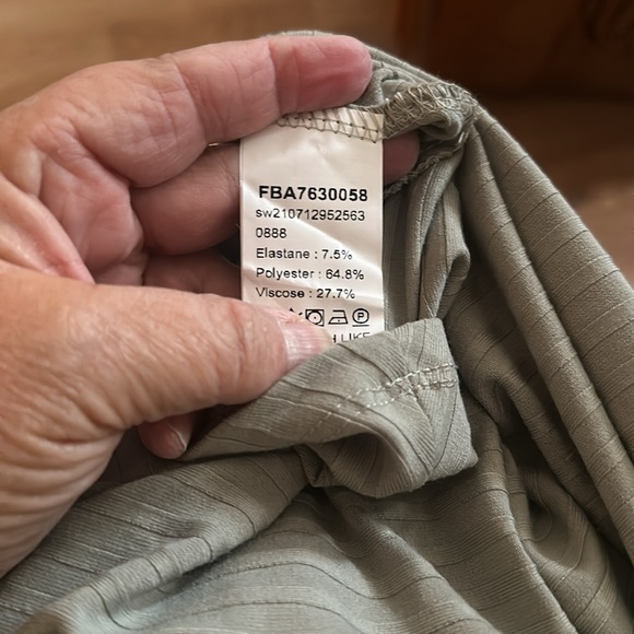 Green Dress Unbranded Women's Size Medium - Picture 4 of 4